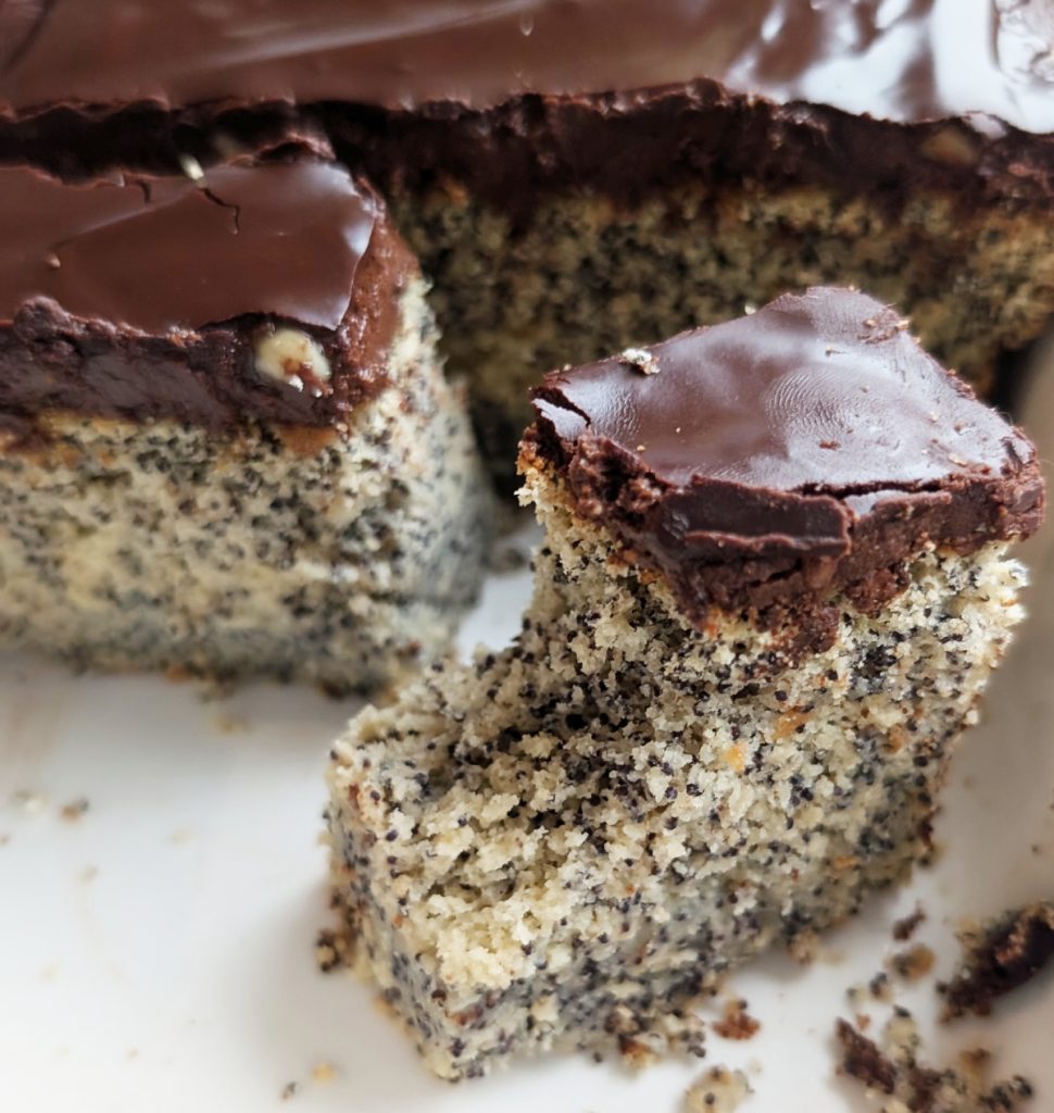 Makowiec biszkoptowy